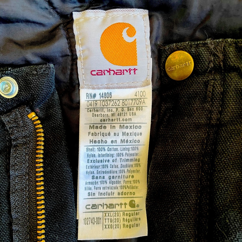 Women’s Carhartt insulated quilted bibs. Wore twice/ like new condition!